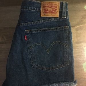 ❗️CLOSET CLEANOUT❗️NWT Levi’s 501 Denim Shorts
